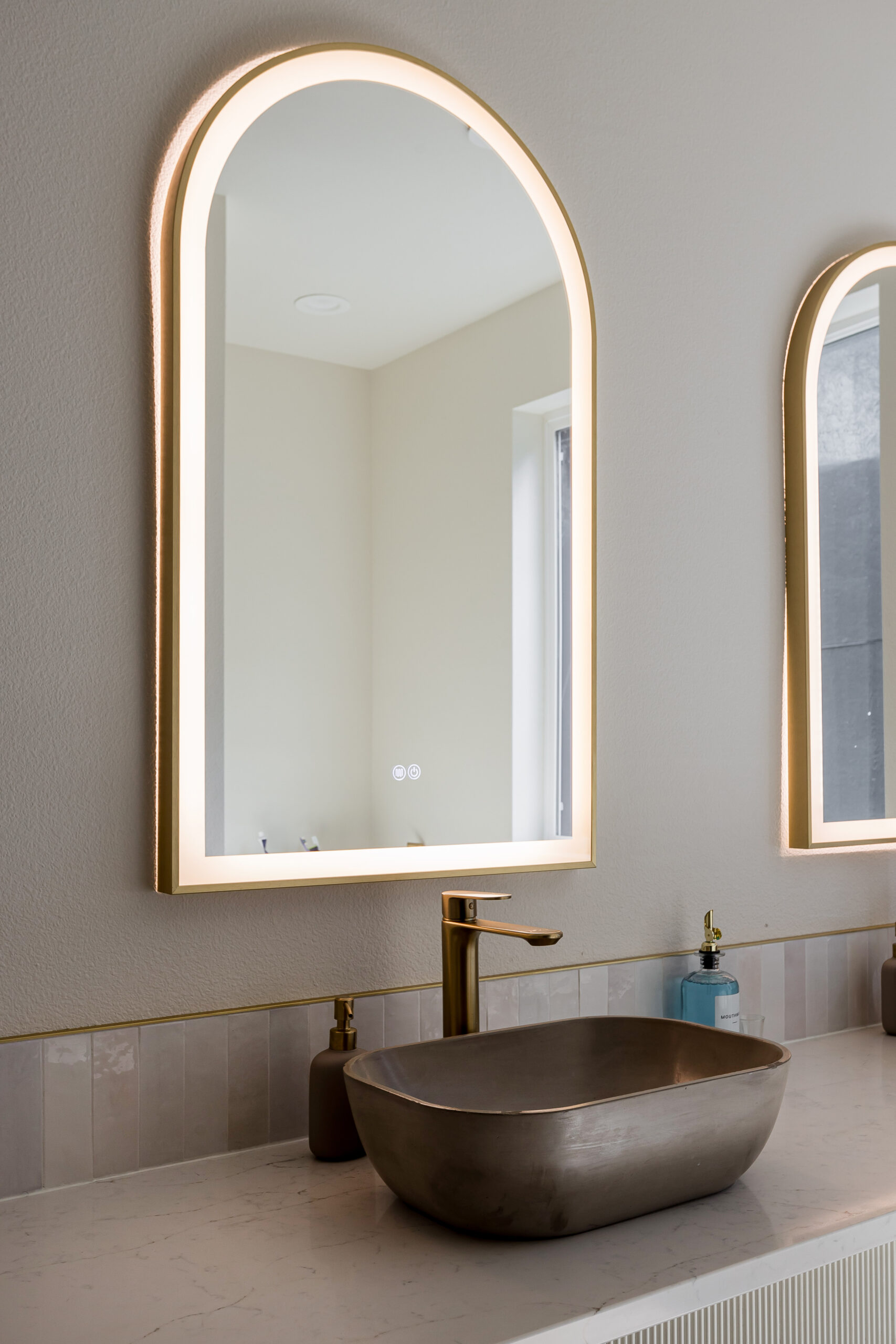 Bathroom vanity with double mirror